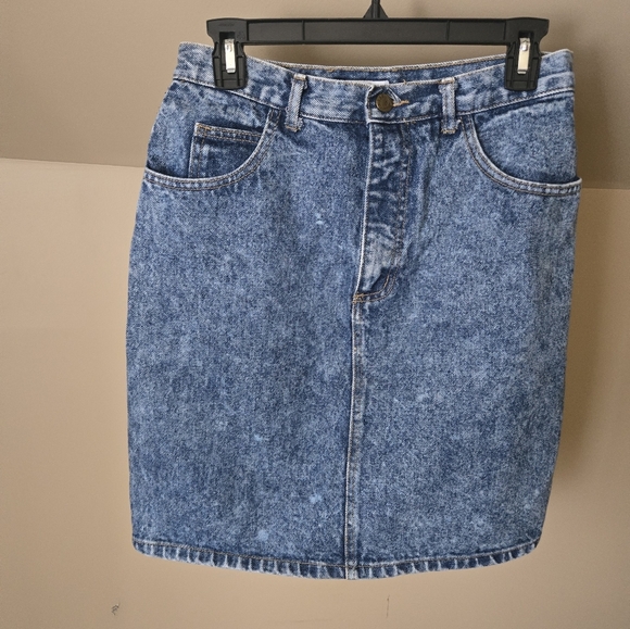 VINTAGE Guess by Marciano Vintage Distressed Denim High Rise Mini Skirt - Picture 2 of 5